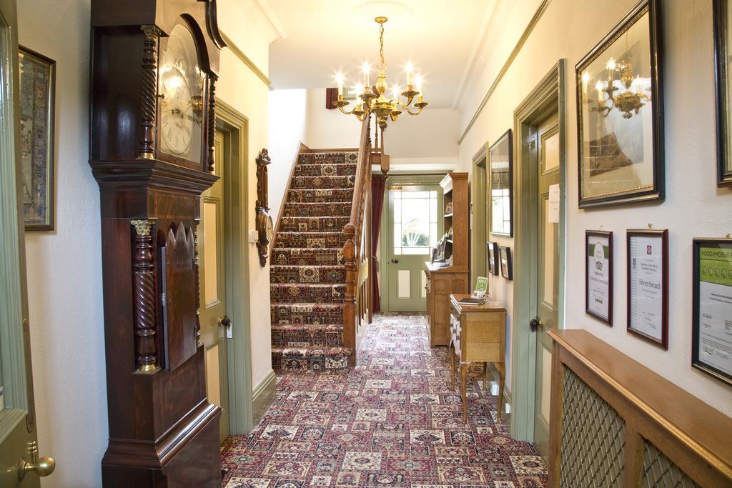 Banbury Cross B&B Экстерьер фото
